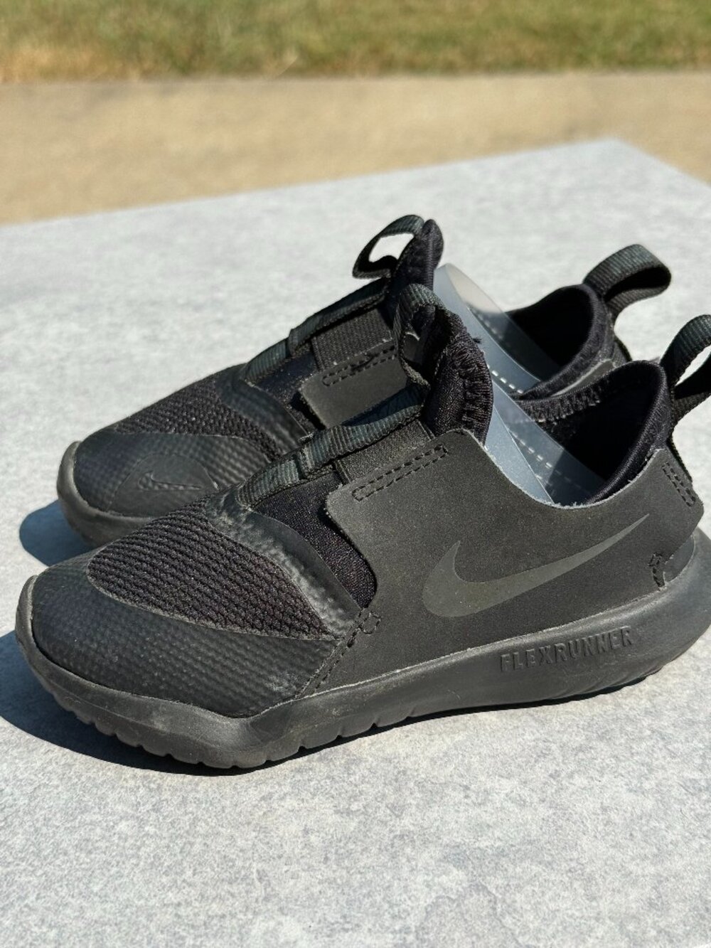 Nike Flex Runner Kids 10C Triple Black Slip On Y2K Sporty Sneakers Shoes OG 4172